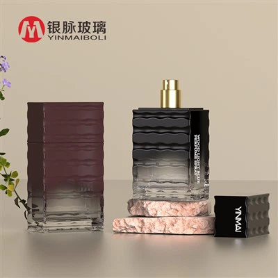 Libotlolo tsa Perfume tse entsoeng ka tloaelo